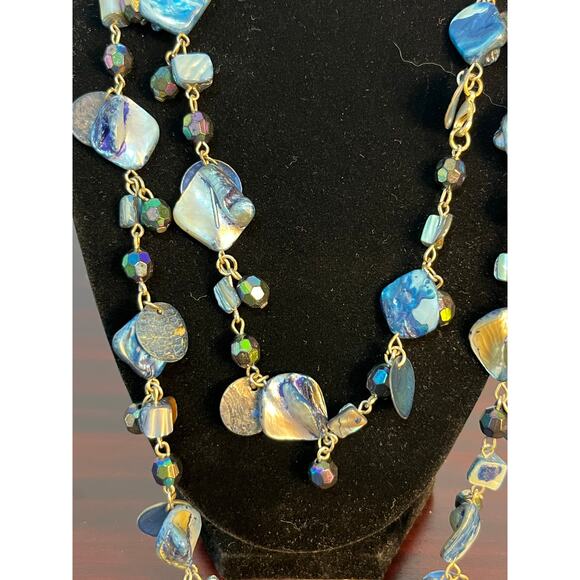 Beaded Faux Shell Necklace Silver Toned Clasp 45" Long Coastal Beachy - Picture 3 of 7